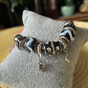 Fashionable Bracelet